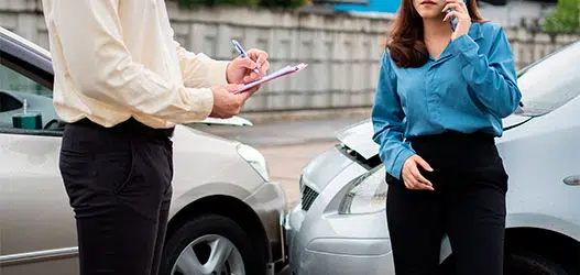 Reúna La Información De Contacto De Todos Los Involucrados En El Accidente