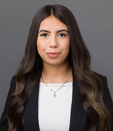 Jenni Gomez, Legal Assistant – New Client Liaison