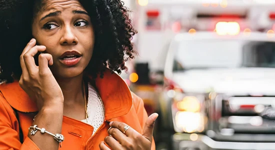 woman calling 911